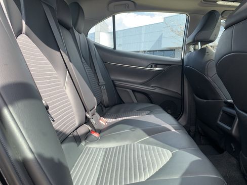 Used 2024 Toyota Camry SE image 33