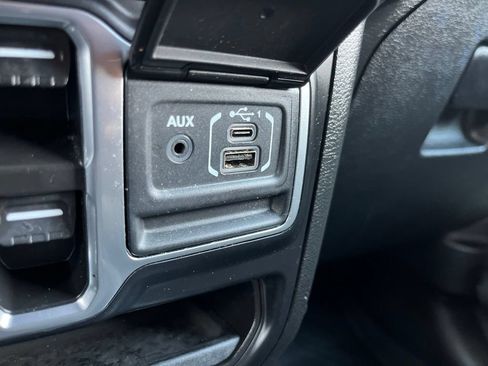 Used 2023 Jeep Wrangler Unlimited Sport AWD/4WD image 34