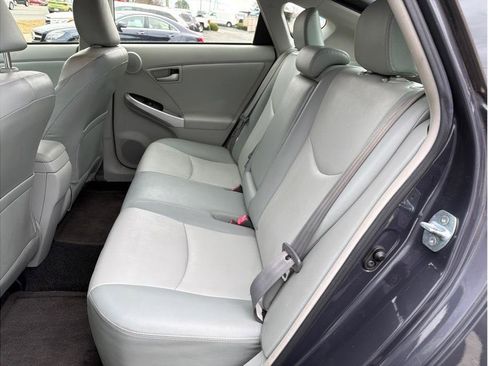 Used 2013 Toyota Prius Four w/ Deluxe Solar Roof Pkg image 10