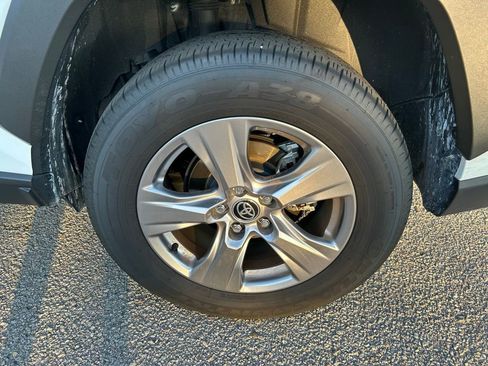 Certified 2025 Toyota RAV4 LE image 9