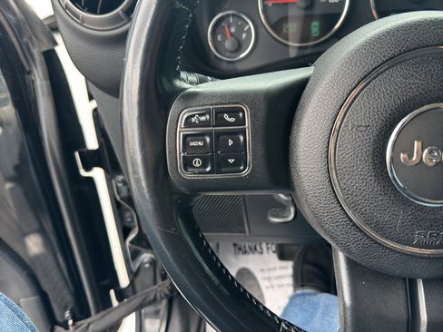 Used 2011 Jeep Wrangler Unlimited Sport AWD/4WD image 17