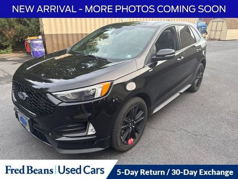 Used 2020 Ford Edge ST-Line w/ Cold Weather Package AWD/4WD image 2