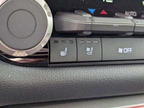 New 2026 Toyota Tundra Limited AWD/4WD image 14