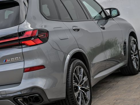 Used 2025 BMW X5 M60i w/ Climate Comfort Package AWD/4WD image 17