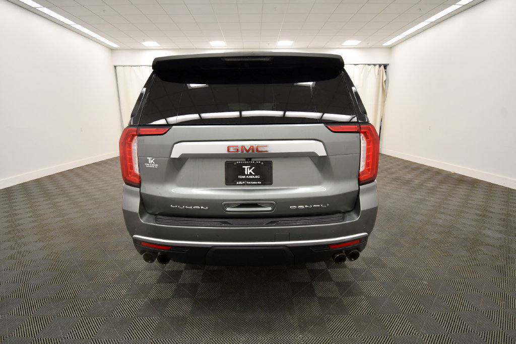 Used 2023 GMC Yukon XL Denali AWD/4WD image 6