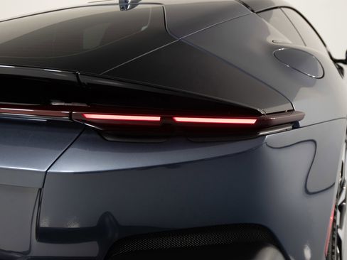 Certified 2025 Ferrari 12Cilindri RWD image 11