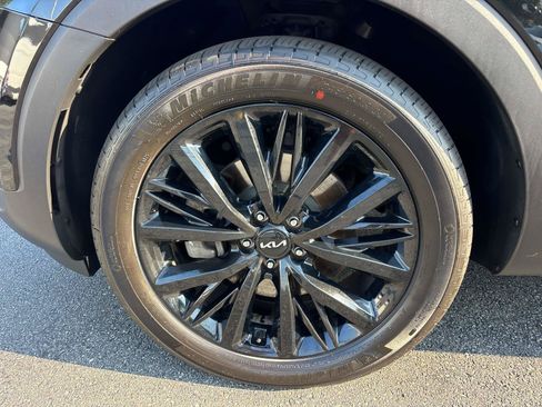 Used 2022 Kia Telluride SX w/ SX Prestige Package AWD/4WD image 8