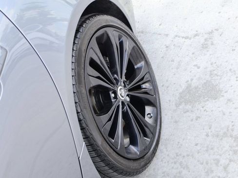 Used 2024 Jaguar XF R-Dynamic SE AWD/4WD image 37