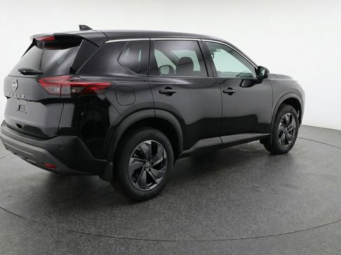 Used 2025 Nissan Rogue SV AWD/4WD image 9