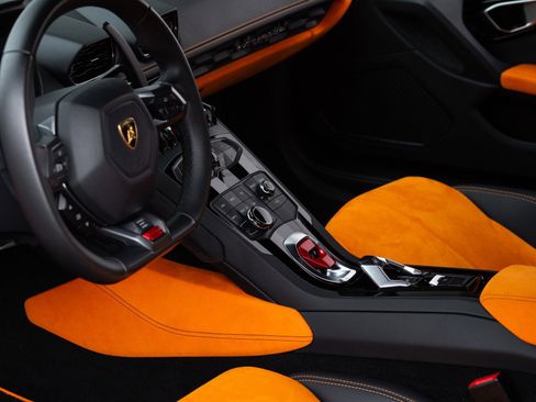 Used 2016 Lamborghini Huracan LP 610-4 AWD/4WD image 43