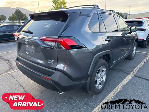 Used 2025 Toyota RAV4 XLE w/ Weather Package AWD/4WD image 17