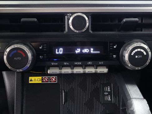 Certified 2025 Toyota 4Runner TRD Off-Road Premium w/ Tow Technology Package AWD/4WD image 20