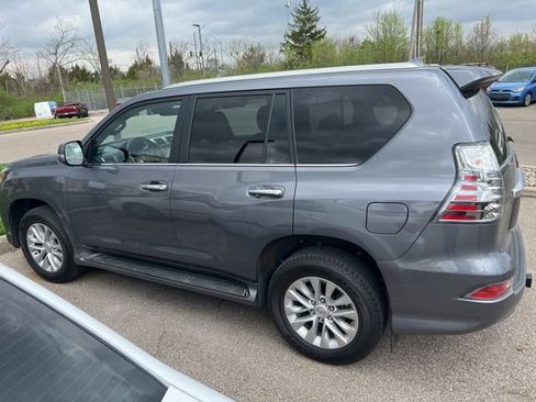 Used 2021 Lexus GX 460 Premium w/ Premium Package AWD/4WD image 2