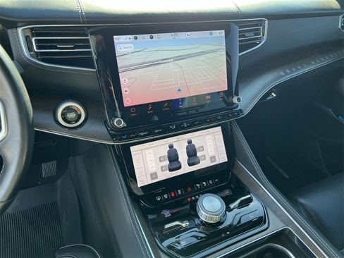 Used 2022 Jeep Grand Wagoneer Series II image 9