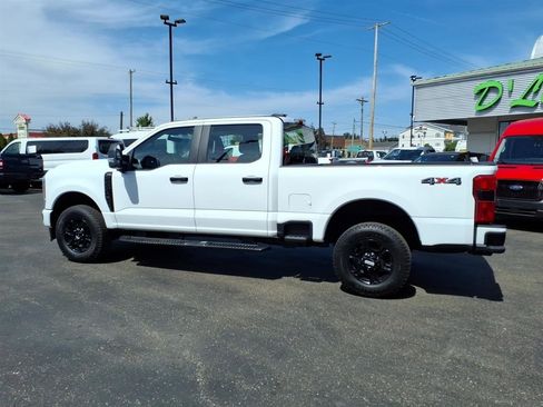 Used 2023 Ford F250 XL w/ STX Appearance Package AWD/4WD image 8
