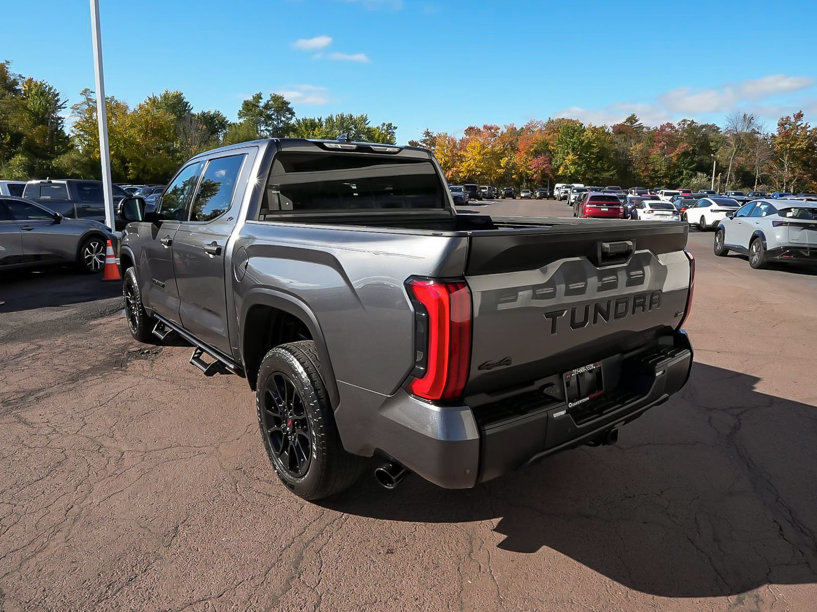Used 2023 Toyota Tundra SR5 w/ SR5 Convenience Package AWD/4WD image 4