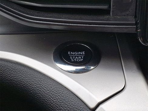 Used 2022 Ford Explorer XLT w/ Class IV Trailer Tow Package image 26