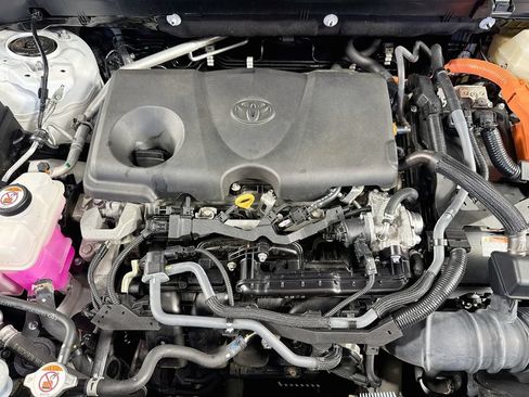 Used 2024 Toyota RAV4 XLE w/ Convenience Package AWD/4WD image 32