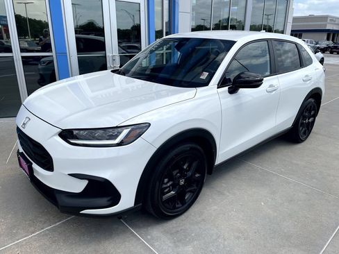 Certified 2023 Honda HR-V Sport image 4