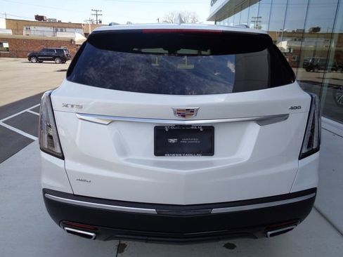 Certified 2023 Cadillac XT5 Sportv w/ Technology Package image 6