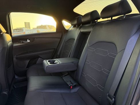 Used 2024 Kia Forte GT-Line image 28