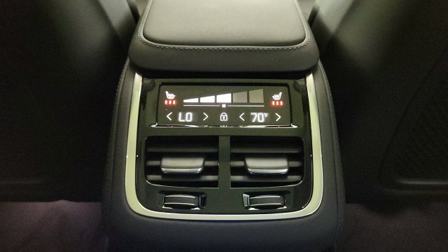 Used 2027 Volvo XC90 B6 Plus AWD/4WD image 33