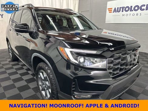 Used 2025 Honda Passport TrailSport image 1