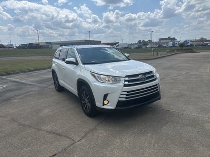 Used 2017 Toyota Highlander XLE