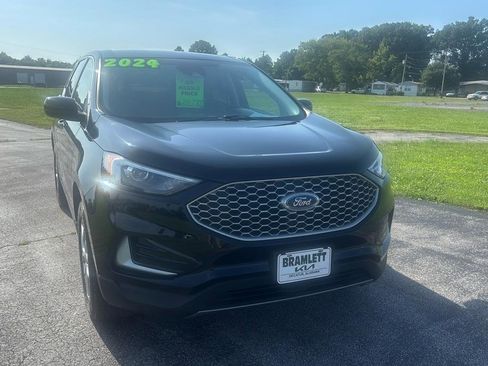 Used 2024 Ford Edge SEL image 5