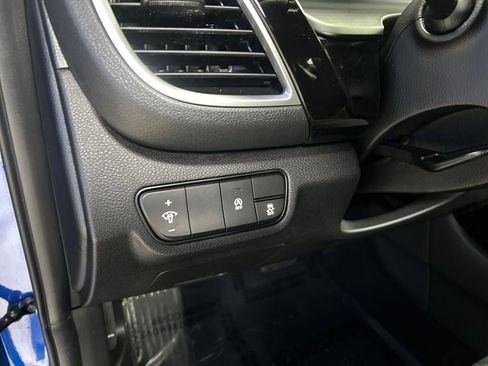 Used 2024 Kia Seltos S AWD/4WD image 21