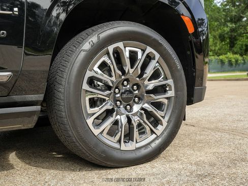 Used 2024 GMC Yukon Denali Ultimate w/ LPO, Floor Liner Package AWD/4WD image 63