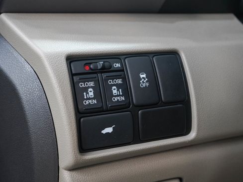 Used 2013 Honda Odyssey EX-L image 26