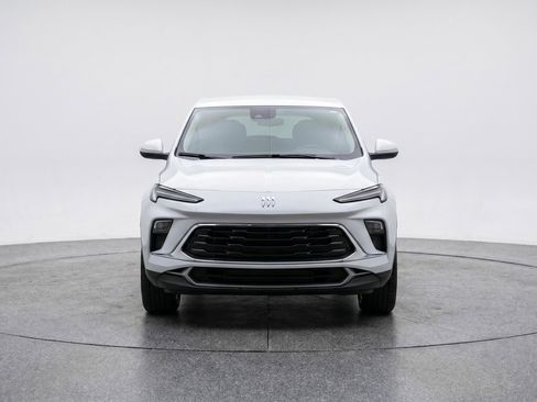 Used 2025 Buick Encore GX Preferred FWD image 2