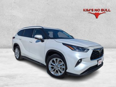Used 2023 Toyota Highlander Limited