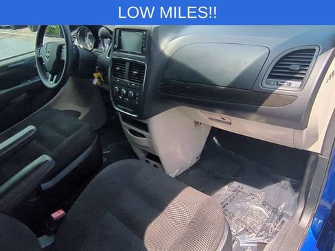 Used 2020 Dodge Grand Caravan SE w/ UConnect Hands-Free Group FWD image 32