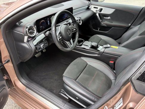 Used 2023 Mercedes-Benz CLA 250 4MATIC image 25