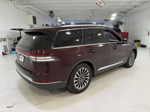 Used 2022 Lincoln Aviator Reserve w/ Equipment Group 201A image 5