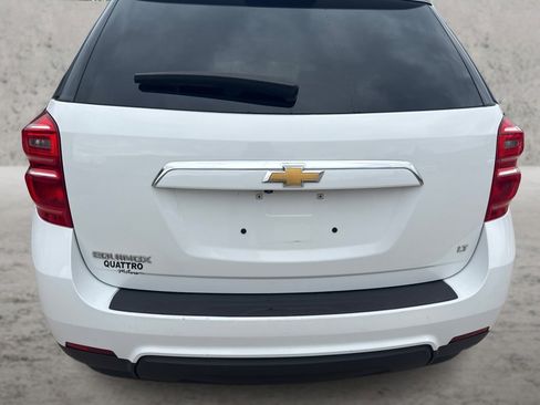 Used 2017 Chevrolet Equinox LT FWD image 14