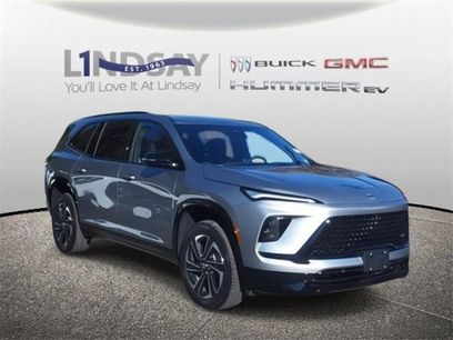 New 2025 Buick Enclave Sport Touring w/ Power Package