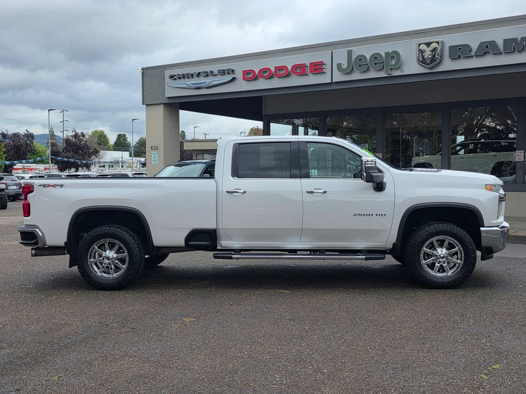 Used 2020 Chevrolet Silverado 2500 LTZ w/ LTZ Premium Package AWD/4WD image 7