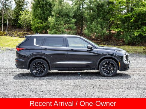 Used 2022 Mitsubishi Outlander SE FWD image 9