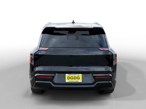 New 2026 Kia EV9 Land w/ Nightfall Edition Package image 4