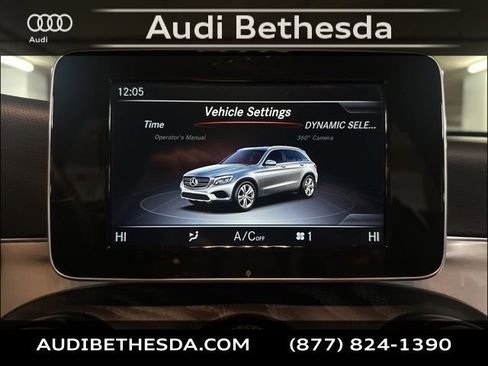 Used 2019 Mercedes-Benz GLC 300 4MATIC image 19