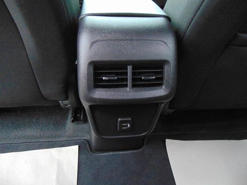 Used 2024 Chevrolet Equinox LT AWD/4WD image 18