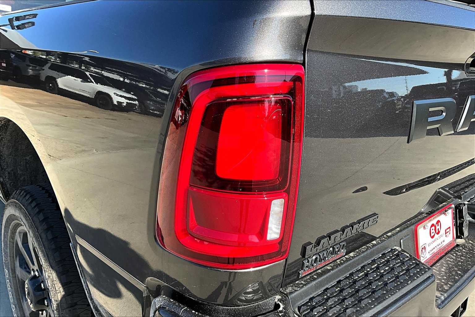 Used 2025 RAM 2500 Laramie AWD/4WD image 15
