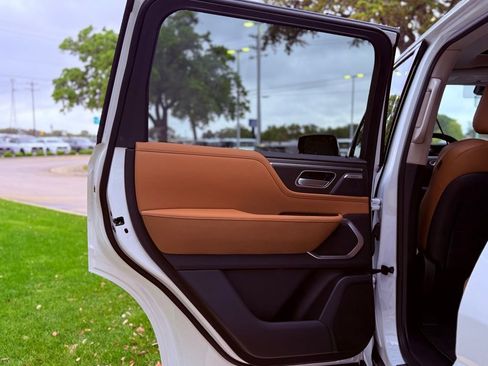 New 2026 INFINITI QX80 Luxe AWD/4WD image 29