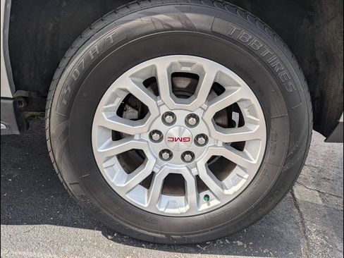 Used 2016 GMC Yukon XL SLE AWD/4WD image 25
