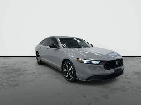 Used 2025 Honda Accord Sport image 6