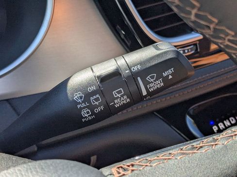 New 2026 Chrysler Pacifica Pinnacle image 28