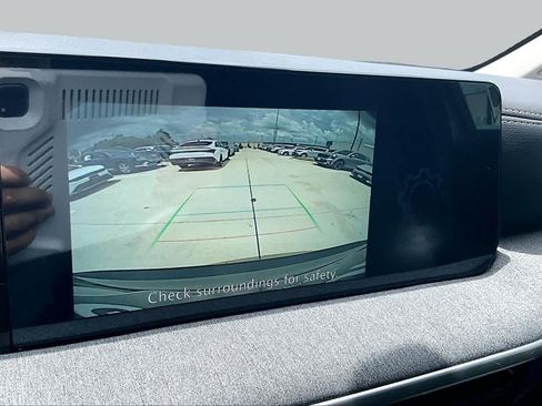 Used 2025 Nissan Kicks SV FWD image 25